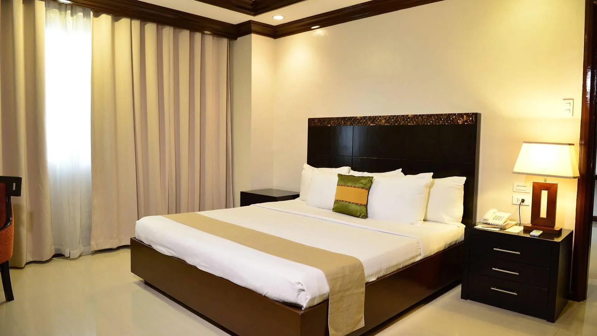 ****  The Apo View Hotel Davao Philippines
